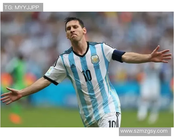 德国足球历史上最具魅力与风采的球星及其经典球衣回顾